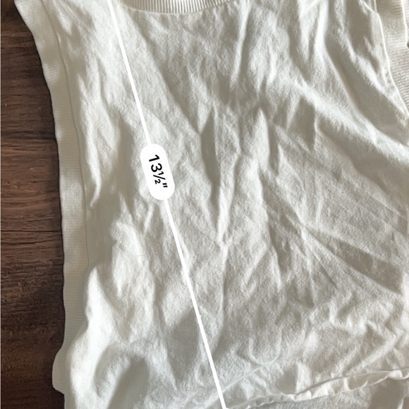 Divided H&M white cropped muscle tee tank - Picture 4 of 4